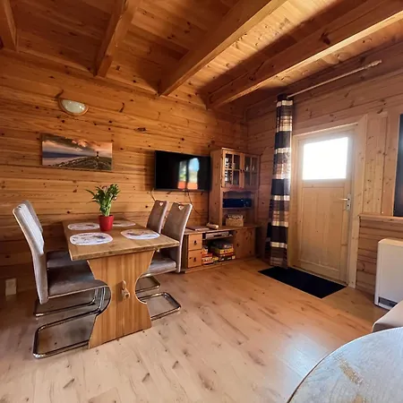 Holz-ferienhaus Mechelsdorf, Nahe Ostseebad Kuehlungsborn *