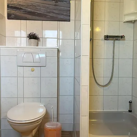 Holz-ferienhaus Mechelsdorf, Nahe Ostseebad Kuehlungsborn