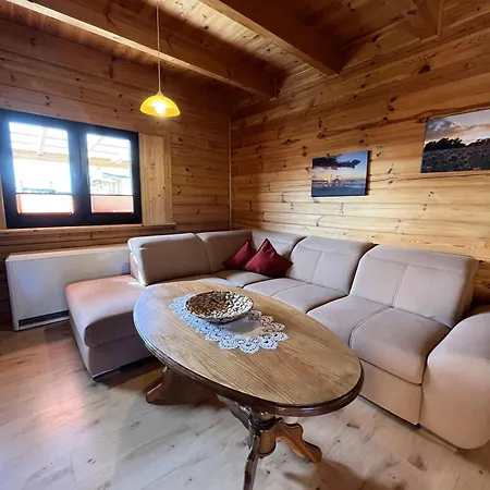 Holz-ferienhaus Mechelsdorf, Nahe Ostseebad Kuehlungsborn * Mechelsdorf