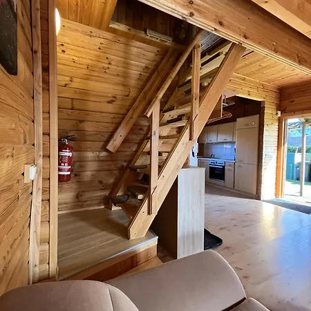 בית אירוח Holz-ferienhaus Mechelsdorf, Nahe Ostseebad Kuehlungsborn Mechelsdorf